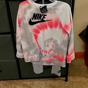 To small for my daughter but it's so adorable